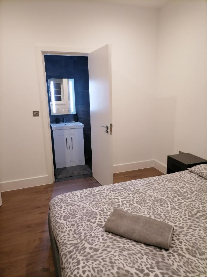 Stunning Rooms By Nine Elms Station ロンドン エクステリア 写真