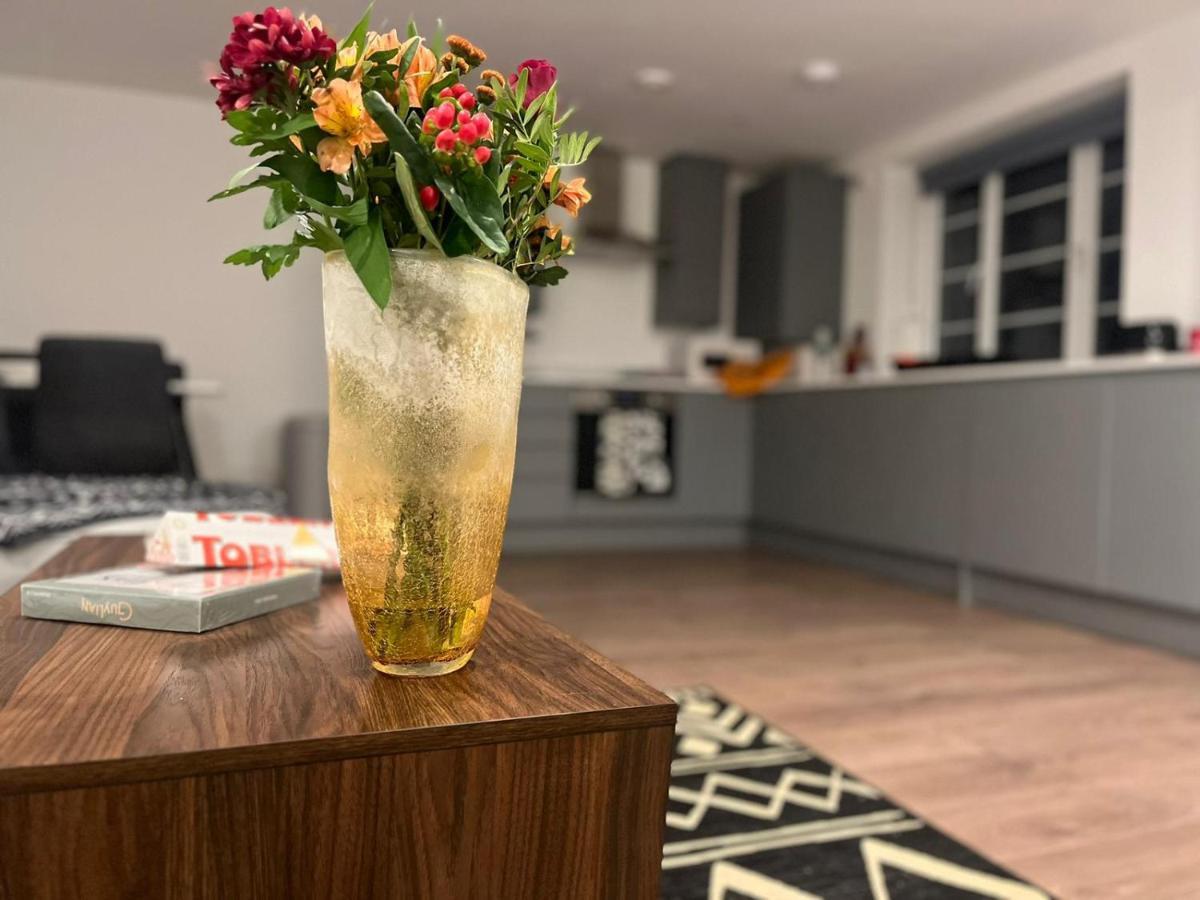 Stunning Rooms By Nine Elms Station ロンドン エクステリア 写真