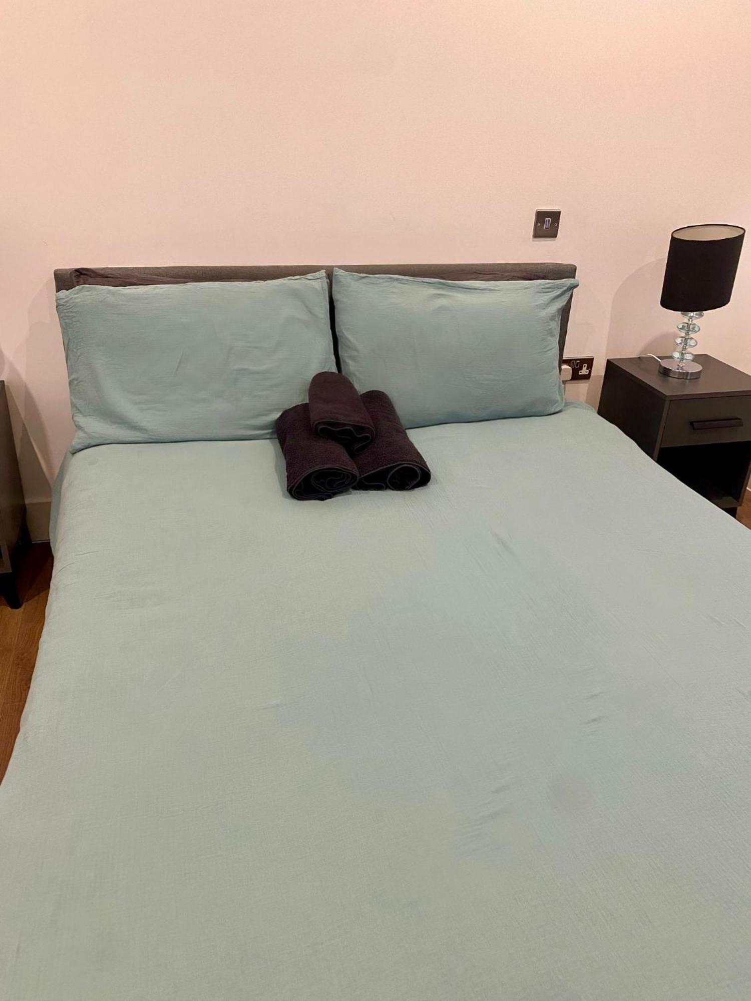 Stunning Rooms By Nine Elms Station ロンドン エクステリア 写真